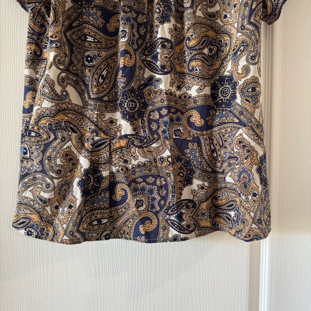 Ann Taylor Blue and Tan Paisley Top Size 12 - Picture 4 of 6